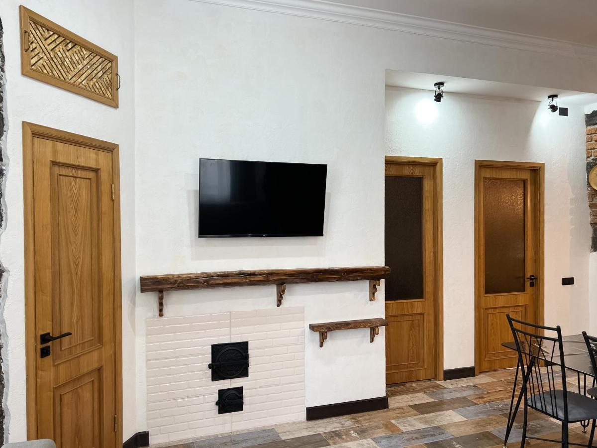 Aros Apartment Gyumri Eksteriør bilde