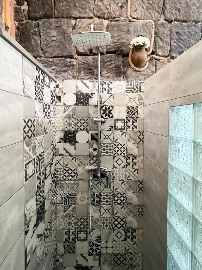 Aros Apartment Gyumri Eksteriør bilde